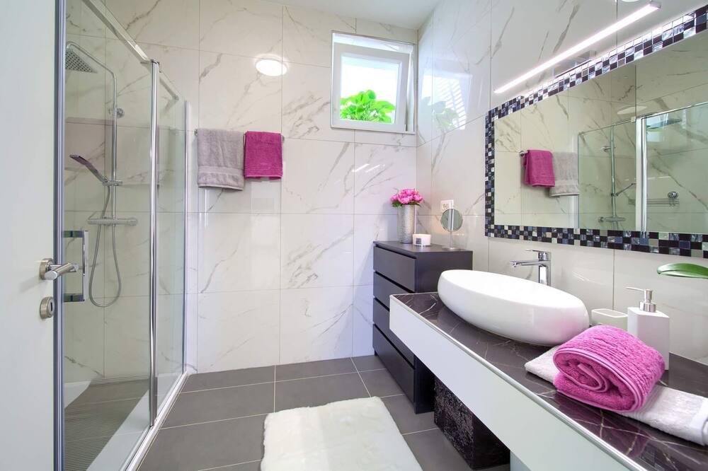Photo of Bathroom in Klanfari