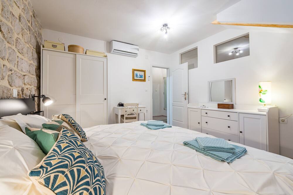 Photo of Bedroom in Mali Ston