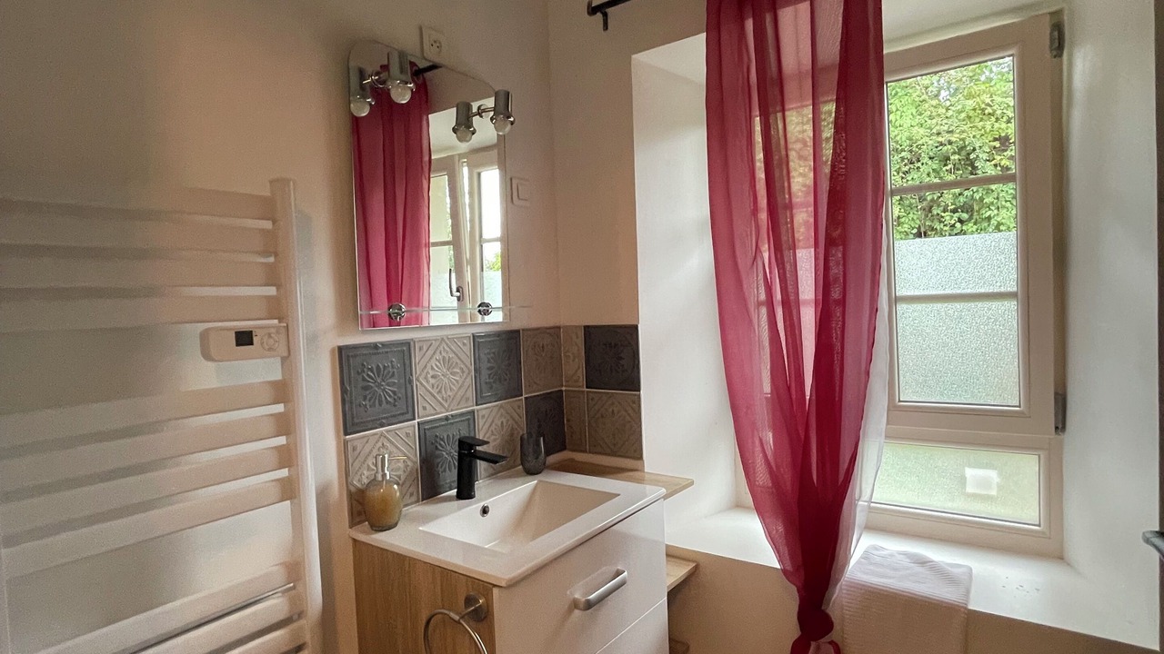 Photo of Others in Saint-Genix-sur-Guiers