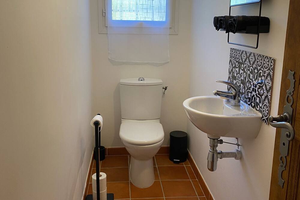 Photo of Bathroom in Salernes