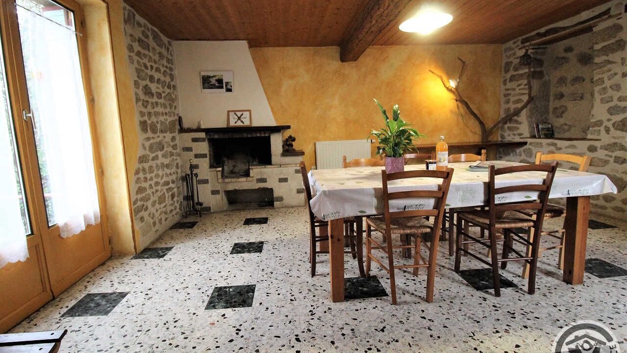 Photo of Others in Quinsonnas