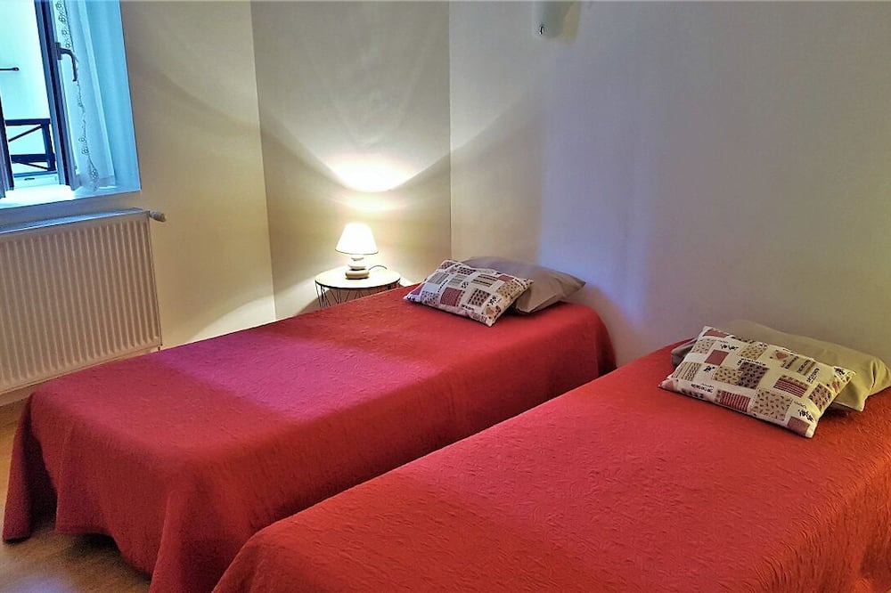 Photo of Bedroom in Communay