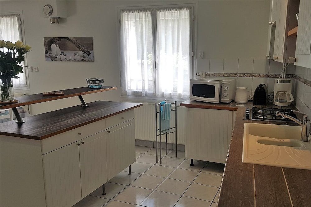 Photo of Kitchen in Communay