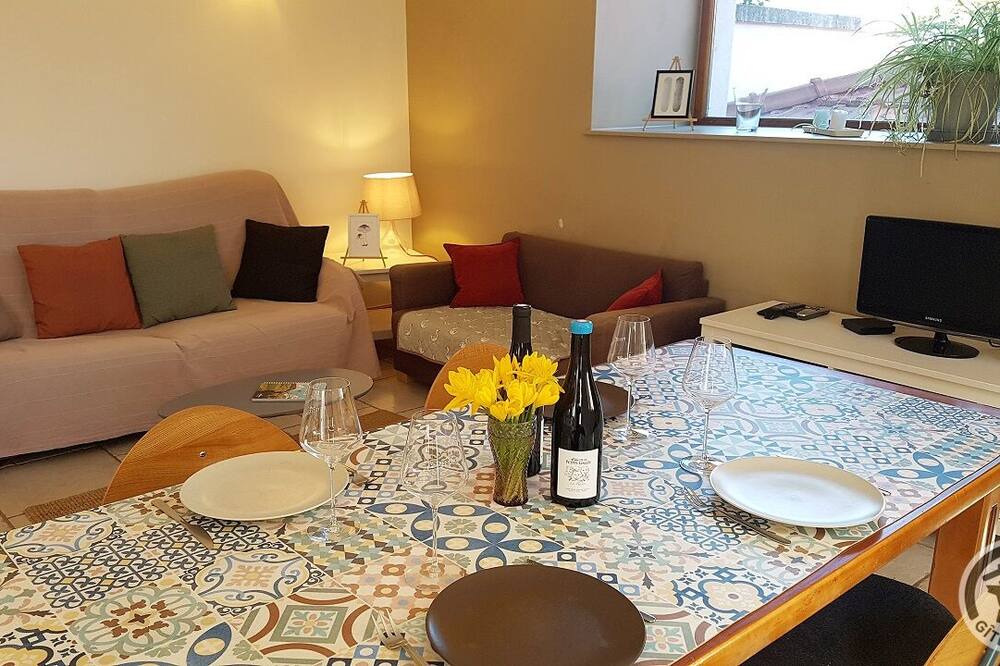 Photo of Livingroom in Millery