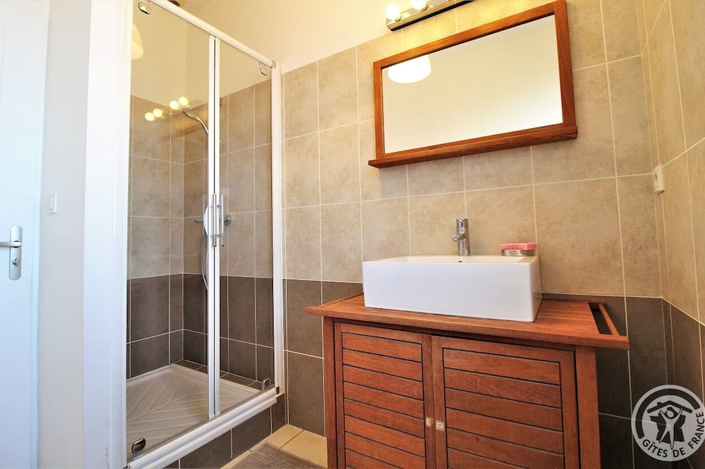 Photo of Bathroom in Millery