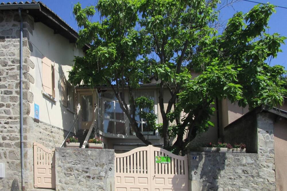 Photo of Outdoor in Mornant