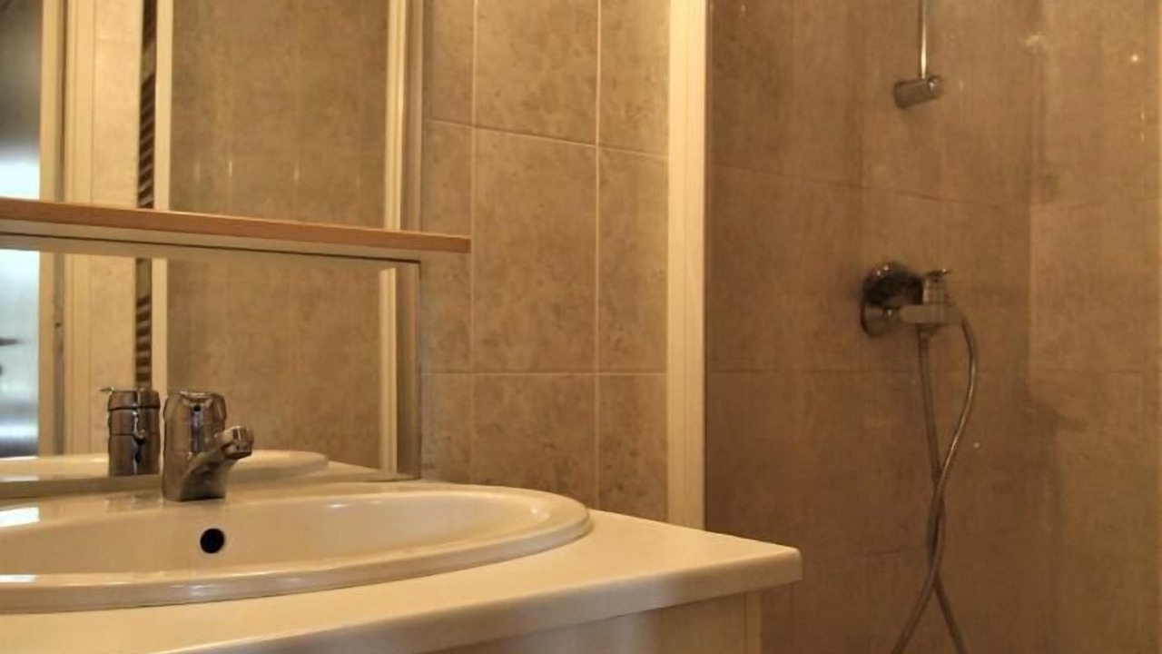 Photo of Others in Arnas