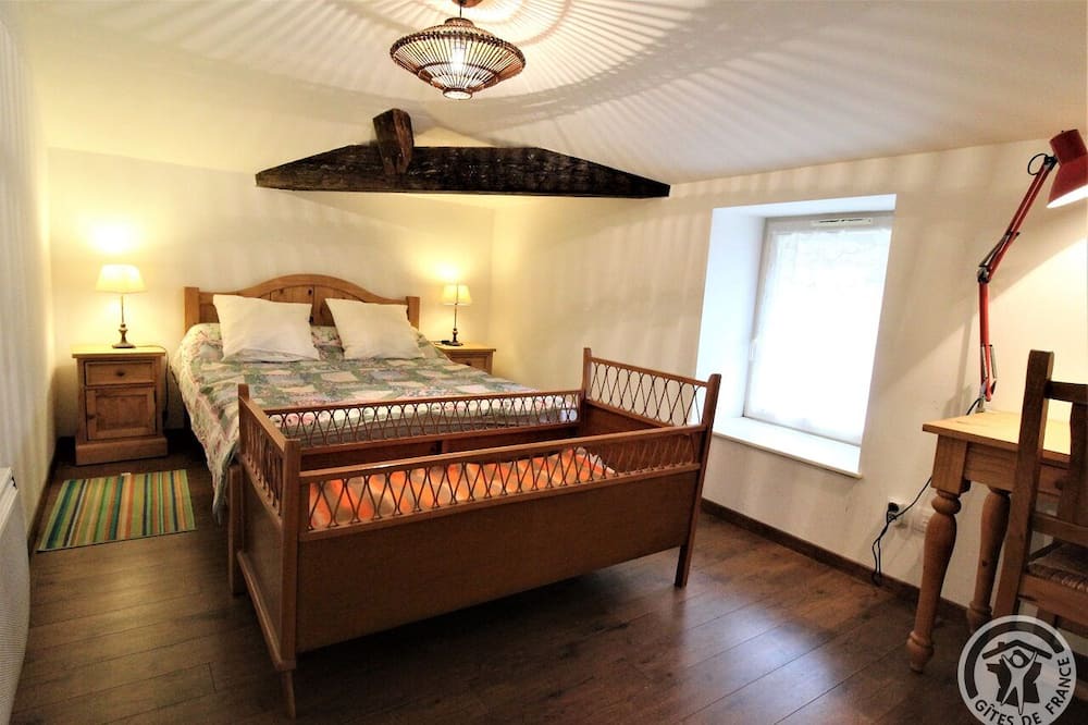 Photo of Bedroom in Saint-Romain-de-Popey