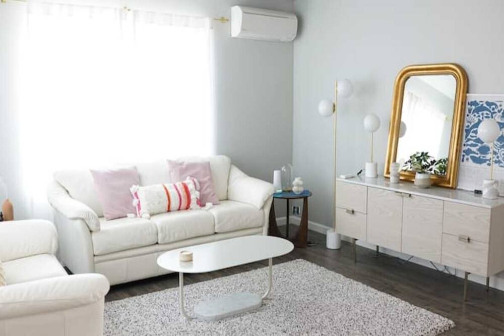 Photo of Livingroom in Northwest Everett