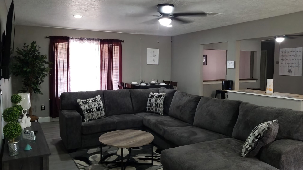 Photo of Livingroom in Port Arthur