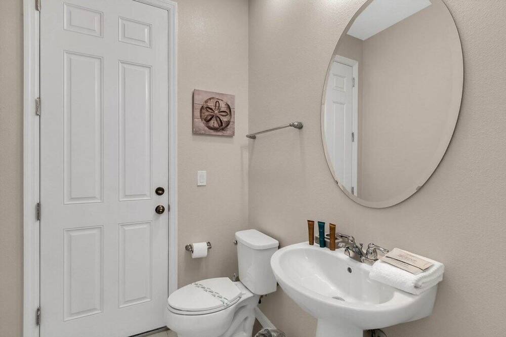 Photo of Others in Four Corners