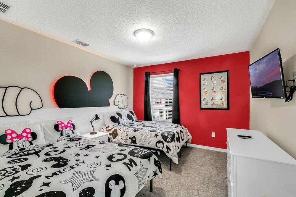 Photo of Others in Four Corners