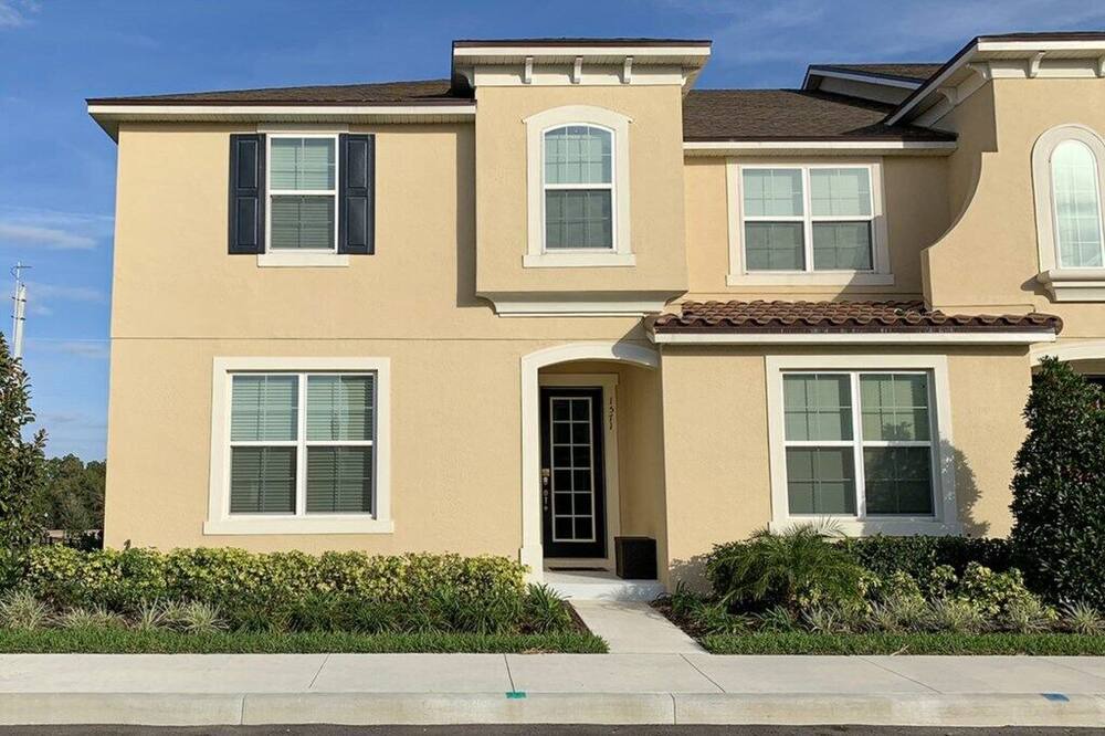 Photo of Others in Four Corners