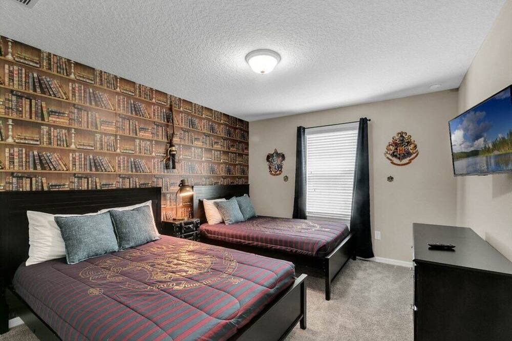 Photo of Others in Four Corners