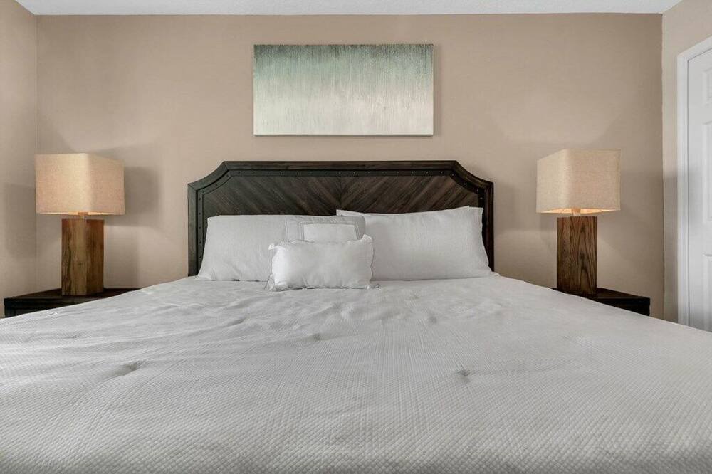 Photo of Others in Four Corners