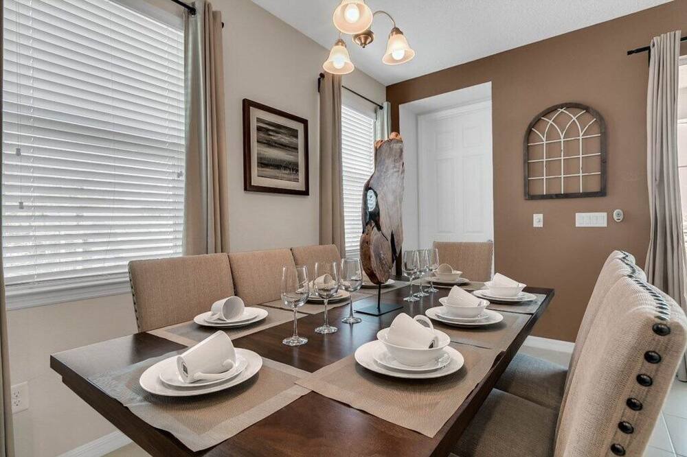 Photo of Others in Four Corners