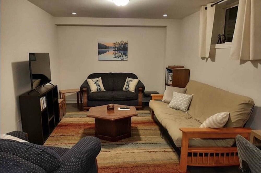 Photo of Livingroom in Orillia