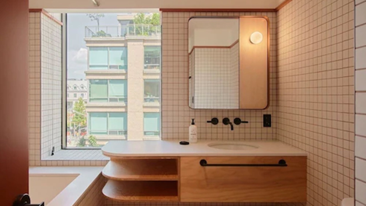 Photo of Bathroom in Fashion District