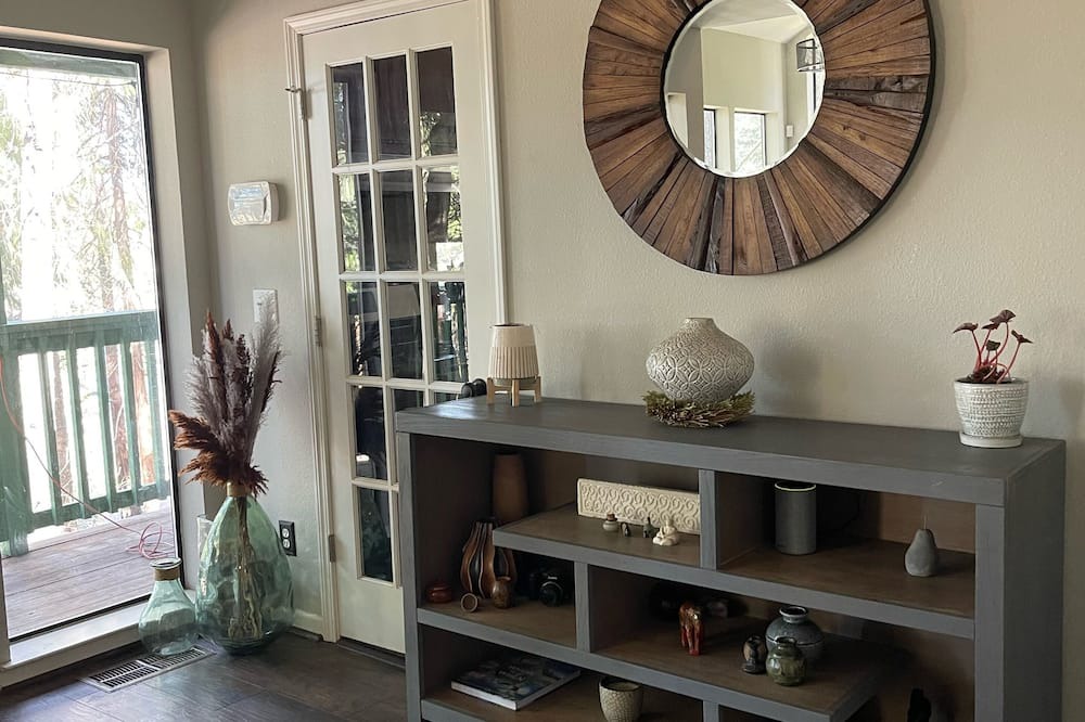 Photo of Livingroom in Pollock Pines