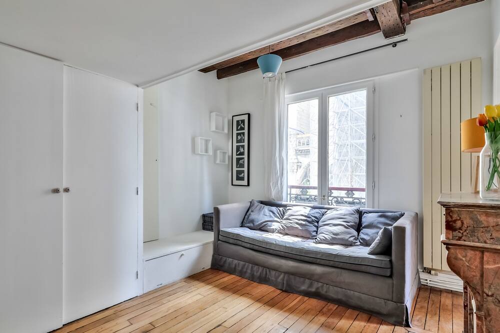 Photo of Livingroom in Notre Dame