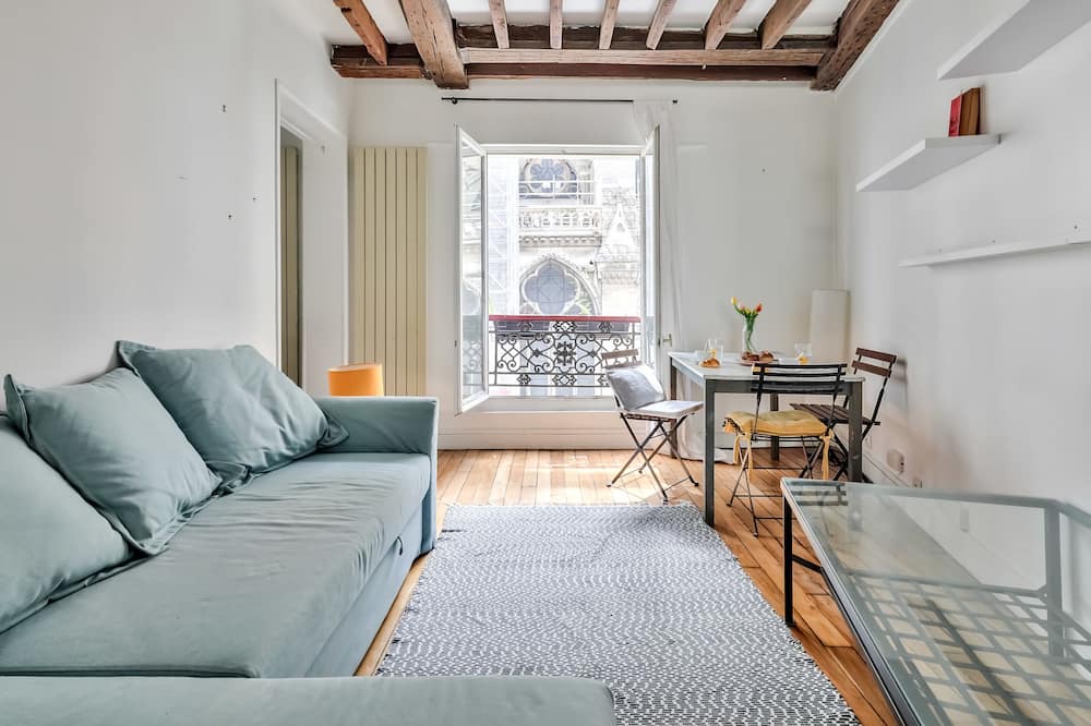 Photo of Livingroom in Notre Dame