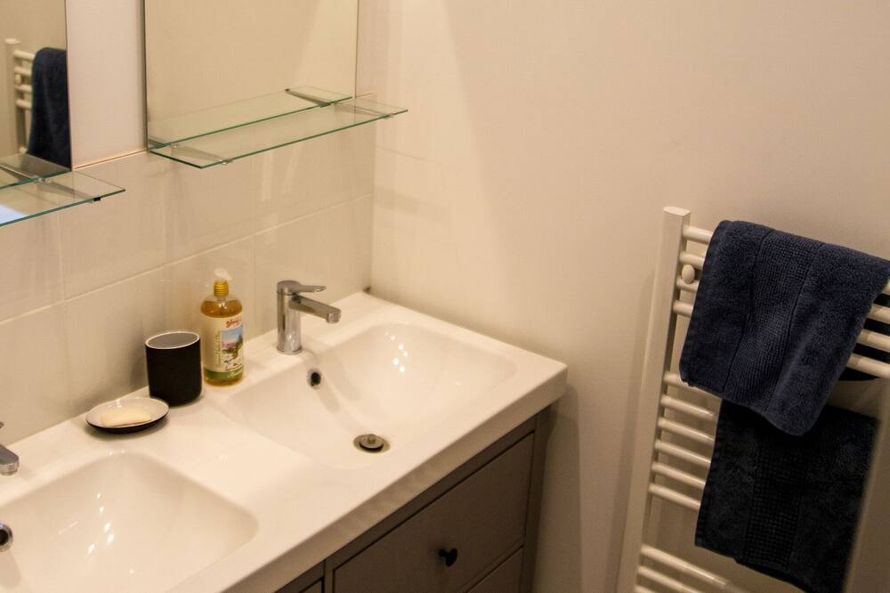 Photo of Bathroom in Dieulefit