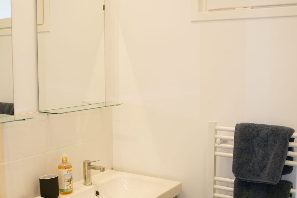 Photo of Bathroom in Dieulefit