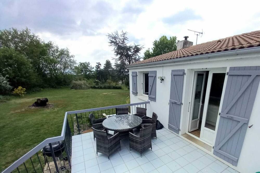 Photo of Patio Balcony in Rosnay