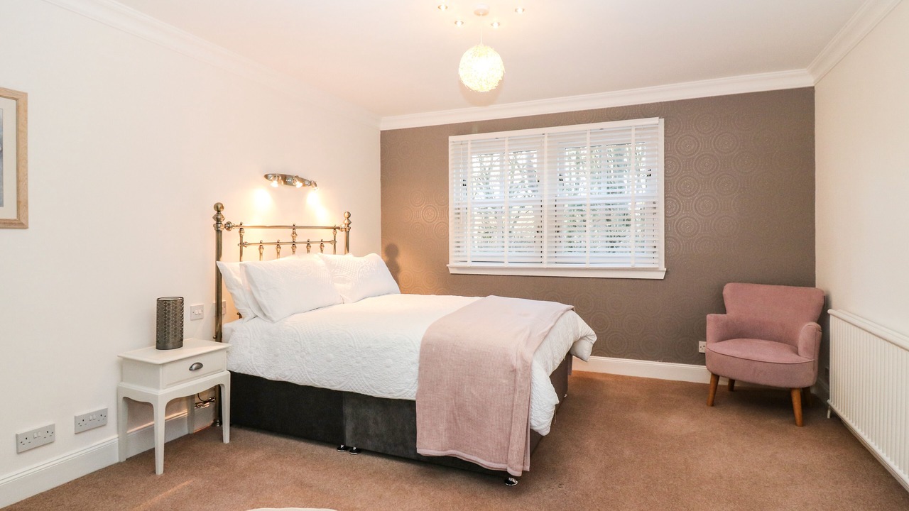 Photo of Others in Old Deer