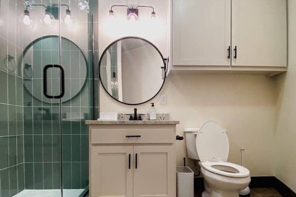 Photo of Bathroom in Vian
