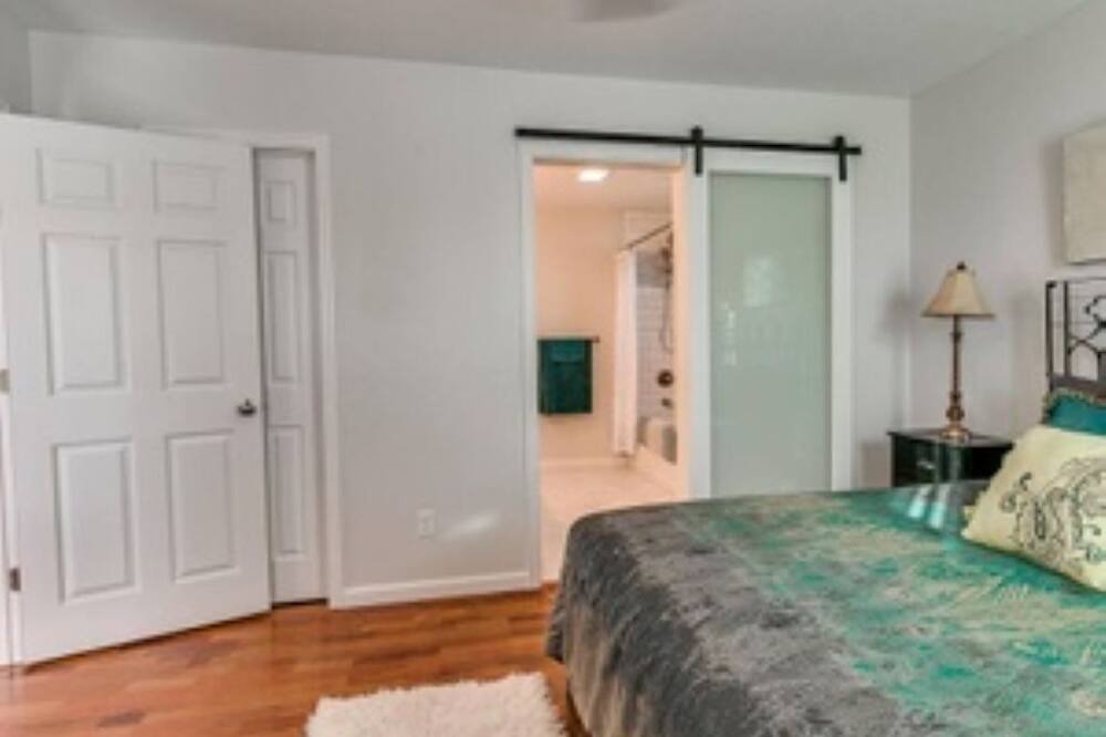 Photo of Bedroom in Guthrie