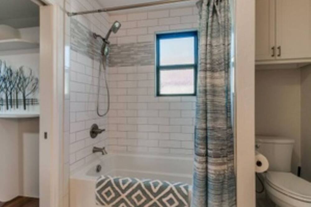Photo of Bathroom in Guthrie