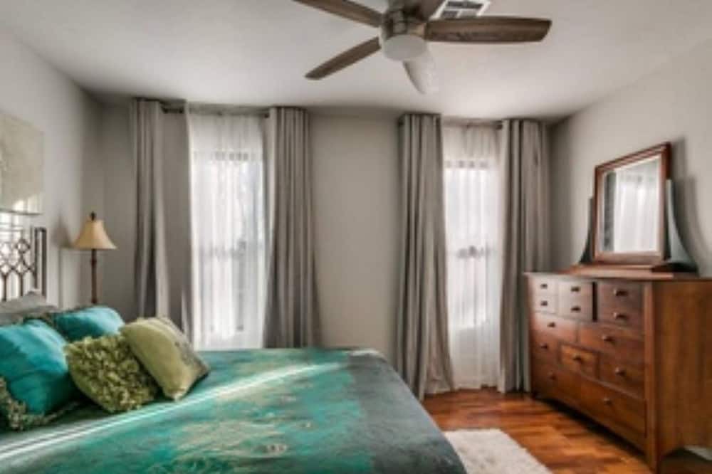 Photo of Bedroom in Guthrie