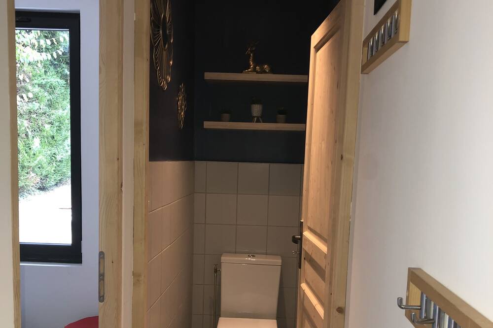 Photo of Bathroom in Pays-de-Belves
