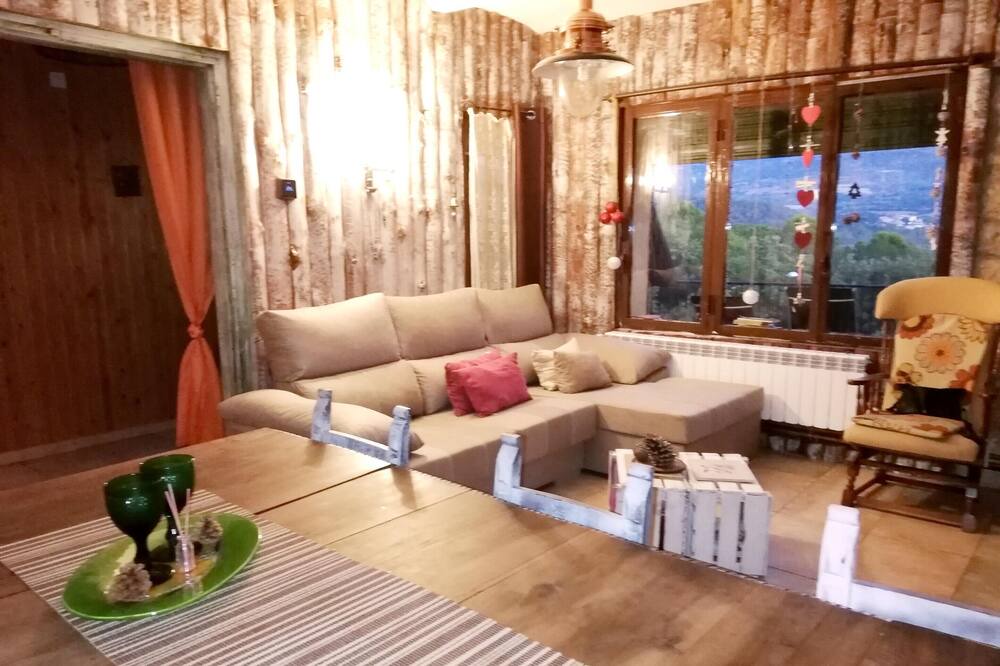 Photo of Livingroom in Llimiana