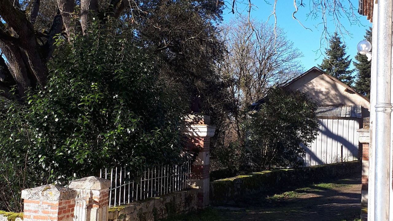 Photo of Outdoor in Le Blanc