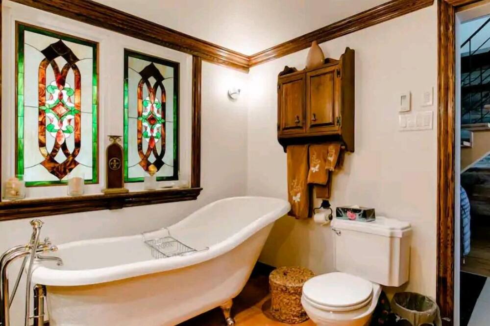 Photo of Bathroom in Pincourt