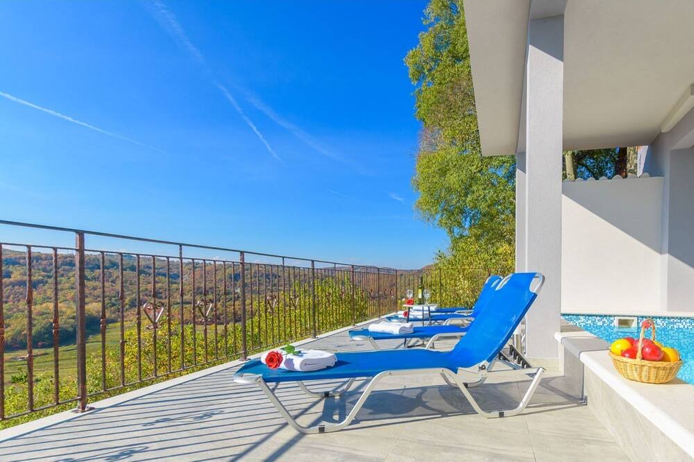 Photo of Patio Balcony in Pican