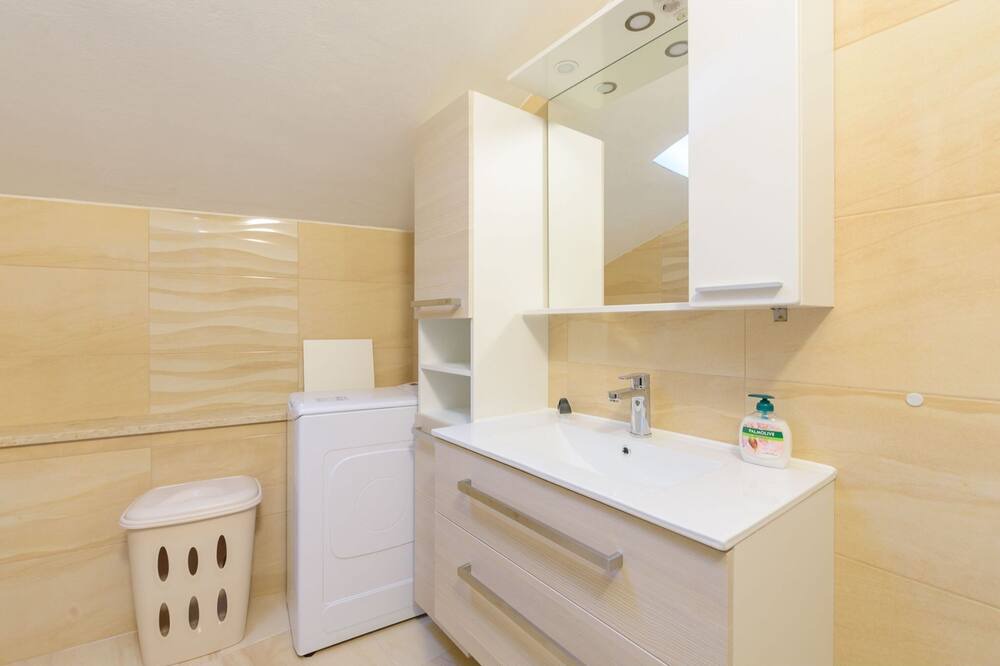 Photo of Bathroom in Pican