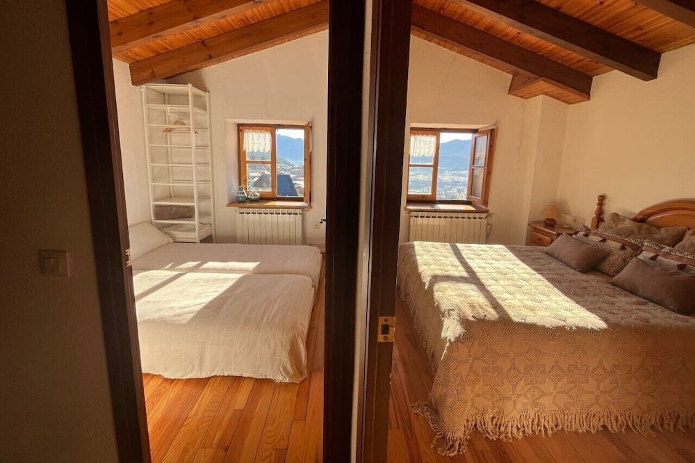 Photo of Bedroom in Prullans