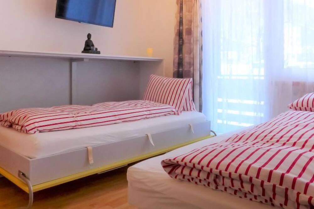 Photo of Bedroom in Taesch