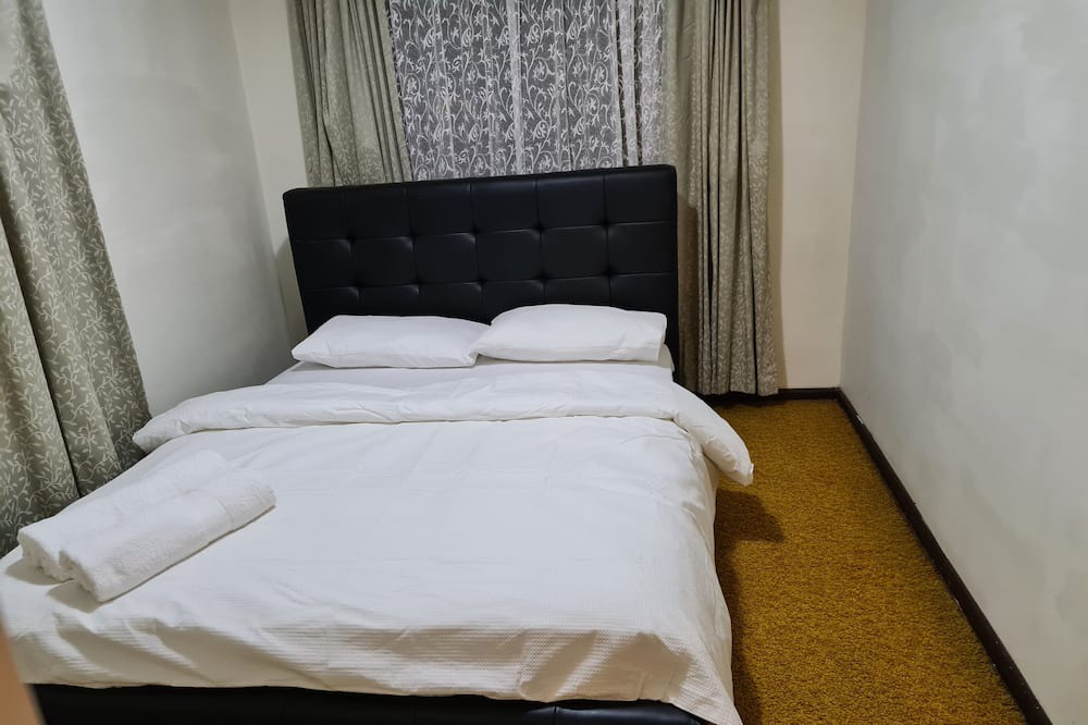 Photo of Bedroom in Clayton South