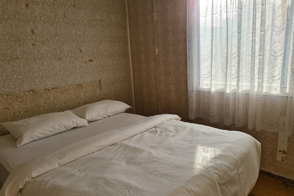 Photo of Bedroom in Clayton South