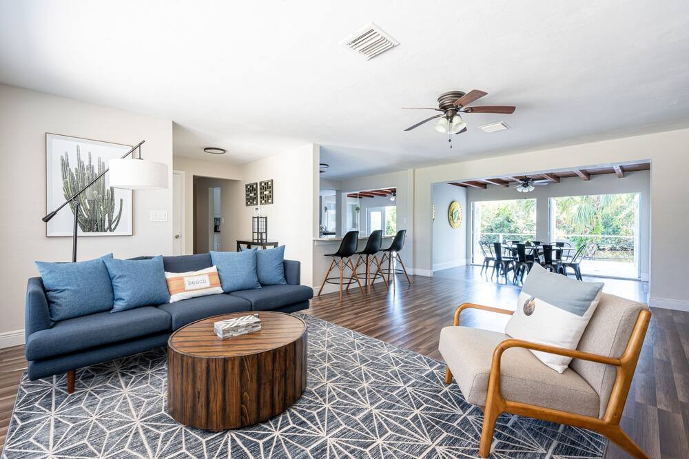 Photo of Livingroom in Redevelopment Area