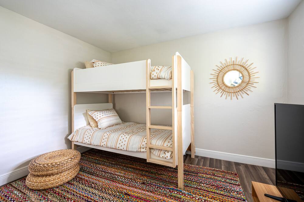 Photo of Bedroom in Redevelopment Area