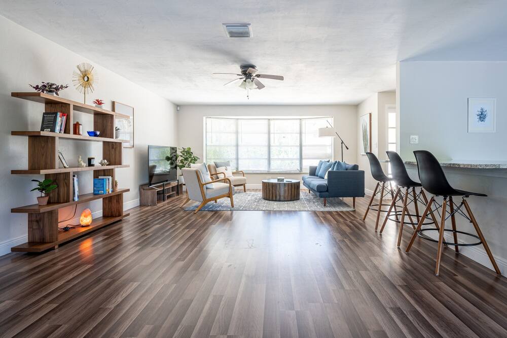 Photo of Livingroom in Redevelopment Area