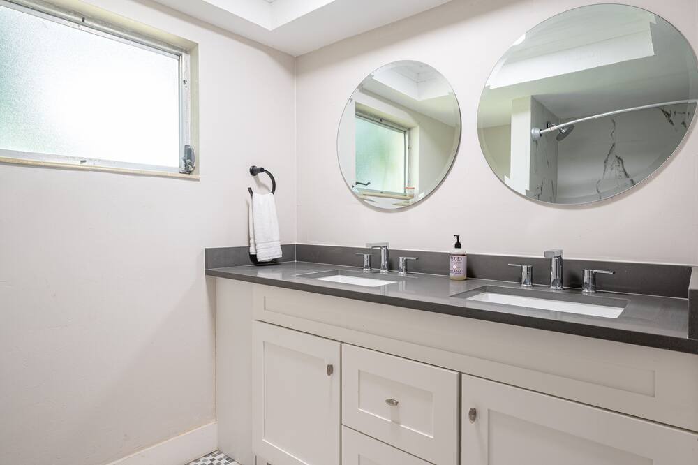 Photo of Bathroom in Redevelopment Area