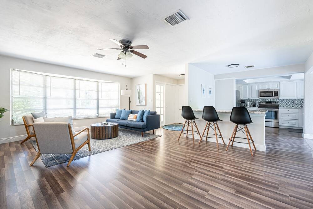 Photo of Livingroom in Redevelopment Area