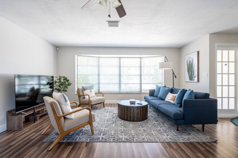 Photo of Livingroom in Redevelopment Area