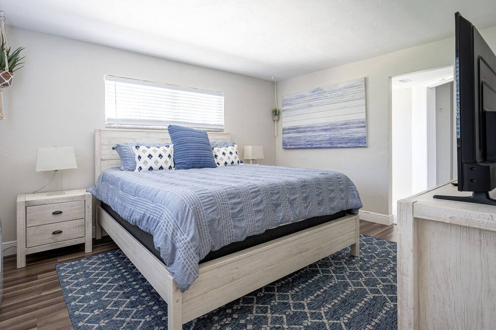 Photo of Bedroom in Redevelopment Area